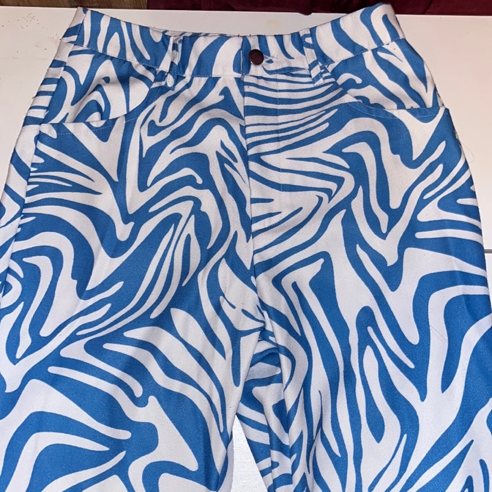 Baggy Blue and white zebra print jeans